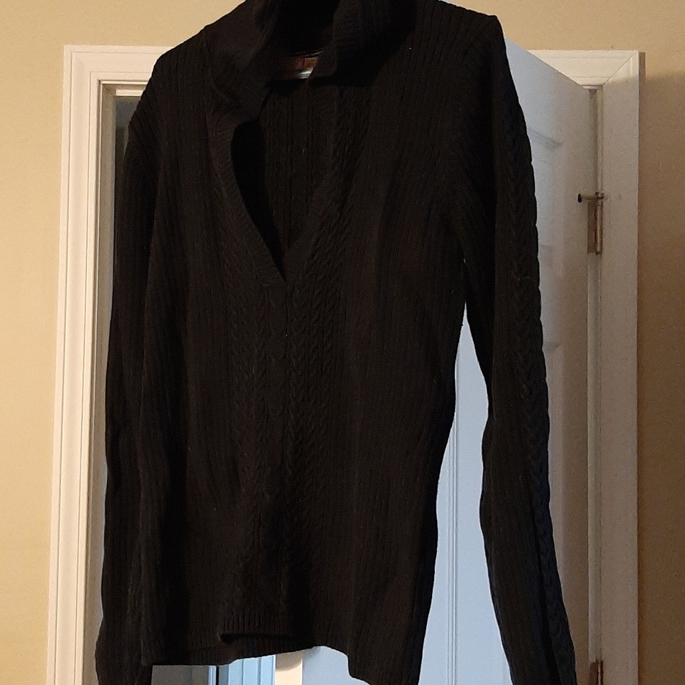 Old navy cable knit sweater